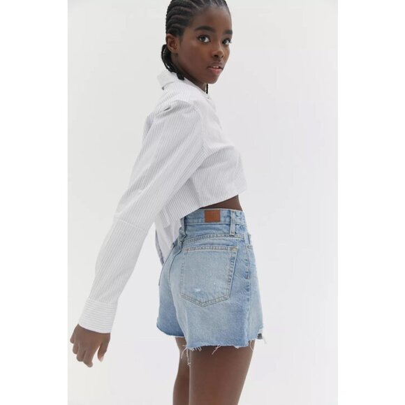 NWT Urban Outfitters BDG A-Line Denim Cutoff Short, Medium Wash, Size 24 - Picture 3 of 7